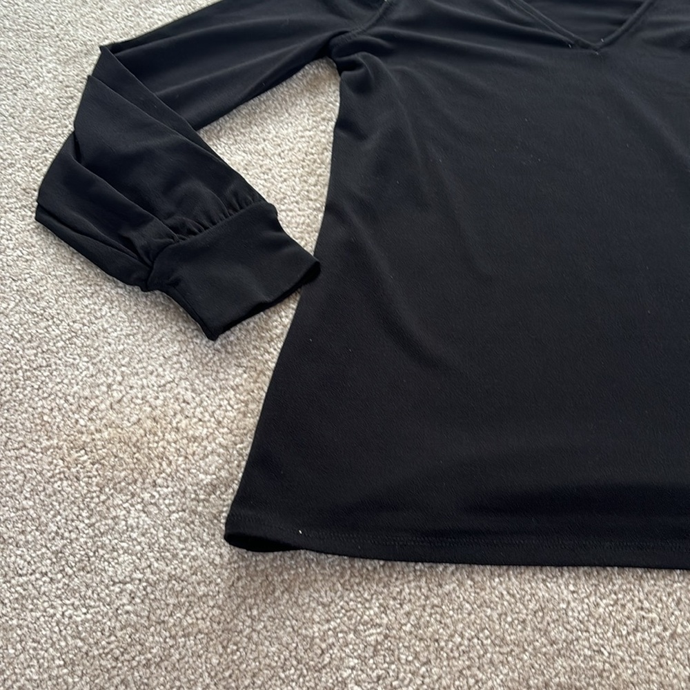 Express Cold Shoulder Shirt - Picture 5 of 5